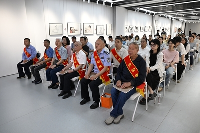 &ldquo;中國夢&middot;勞動美&rdquo;慶祝中華全國總工會成立 100 周年勞模風(fēng)采藝術(shù)展開幕